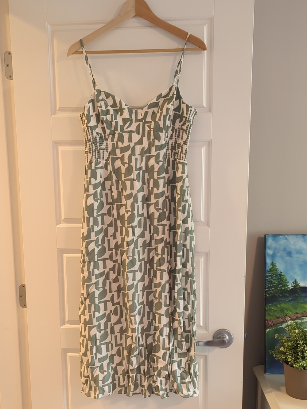 Dynamite Green Geometric Print Spaghetti-Strap Sweetheart Neckline Dress